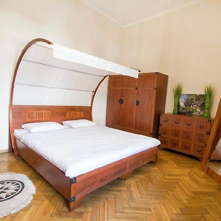 Vidfort Вороного Lviv Ngoại thất bức ảnh